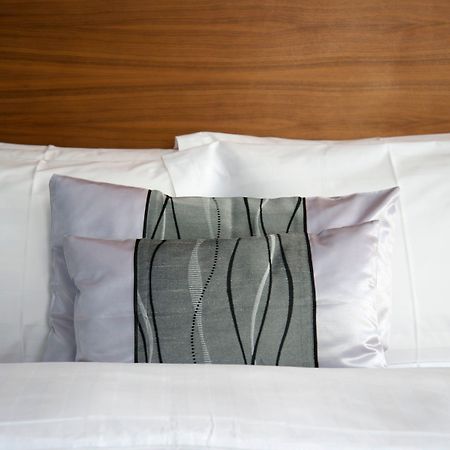 The New London Carlton Hotel Εξωτερικό φωτογραφία